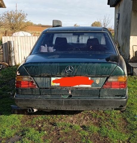 Зелений Мерседес 200, об'ємом двигуна 2 л та пробігом 2 тис. км за 1310 $, фото 2 на Automoto.ua