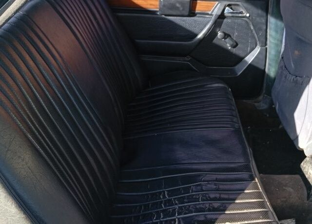 Зелений Мерседес 200, об'ємом двигуна 2 л та пробігом 2 тис. км за 1310 $, фото 4 на Automoto.ua