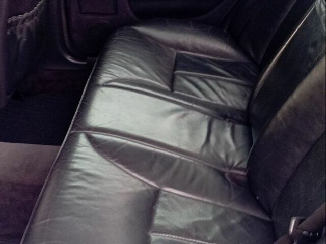 Зелений Мерседес 200, об'ємом двигуна 0 л та пробігом 459 тис. км за 2500 $, фото 6 на Automoto.ua