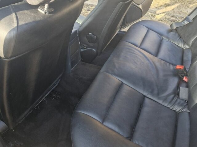 Зеленый Мерседес 200, объемом двигателя 2.2 л и пробегом 345 тыс. км за 2500 $, фото 10 на Automoto.ua