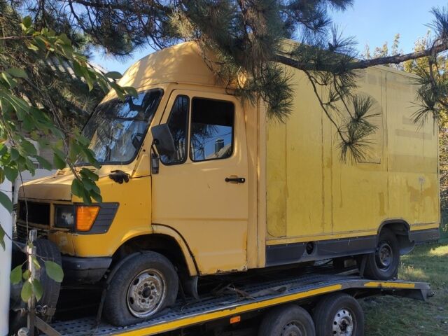 Мерседес 210, объемом двигателя 2.9 л и пробегом 0 тыс. км за 7000 $, фото 6 на Automoto.ua