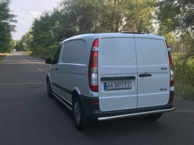 Білий Мерседес 220, об'ємом двигуна 2.1 л та пробігом 362 тис. км за 8690 $, фото 4 на Automoto.ua