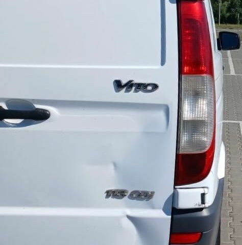 Білий Мерседес 220, об'ємом двигуна 2.1 л та пробігом 362 тис. км за 8690 $, фото 10 на Automoto.ua