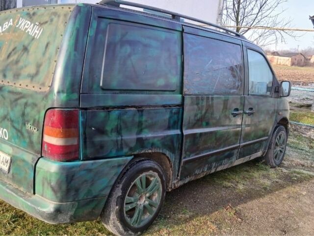 Белый Мерседес 220, объемом двигателя 0 л и пробегом 320 тыс. км за 2000 $, фото 6 на Automoto.ua