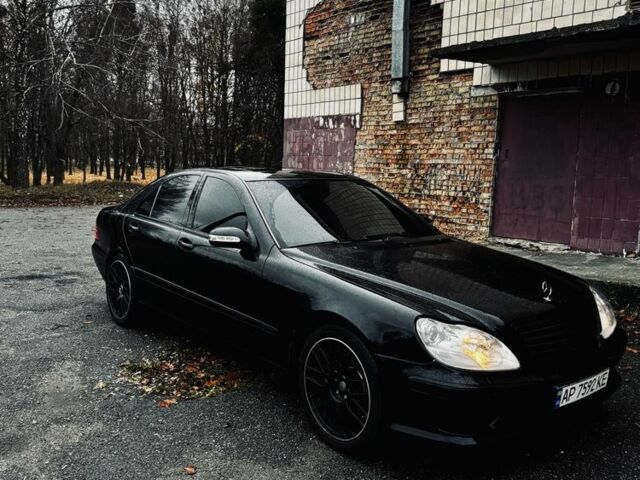 Чорний Мерседес 220, об'ємом двигуна 5 л та пробігом 268 тис. км за 9511 $, фото 1 на Automoto.ua