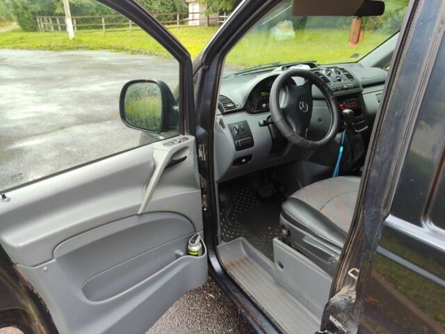 Чорний Мерседес 220, об'ємом двигуна 0 л та пробігом 315 тис. км за 4350 $, фото 5 на Automoto.ua