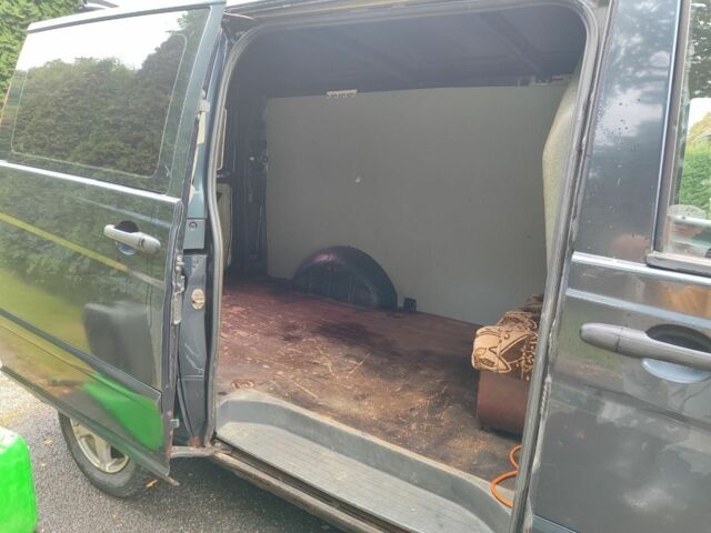 Чорний Мерседес 220, об'ємом двигуна 0 л та пробігом 315 тис. км за 4350 $, фото 4 на Automoto.ua