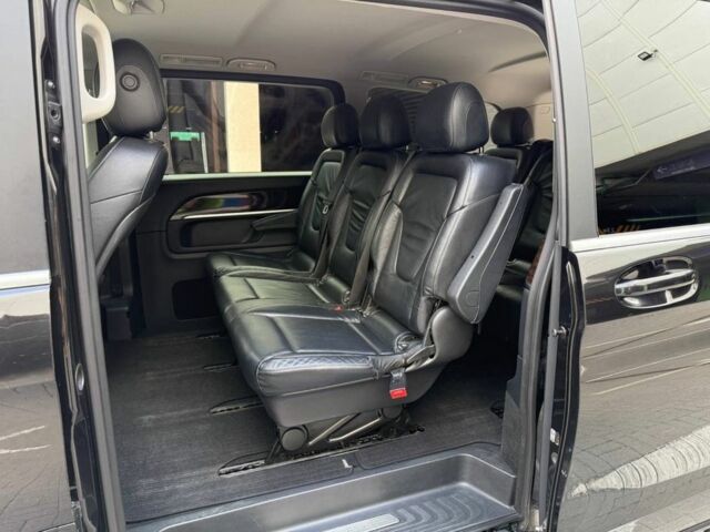 Черный Мерседес 220, объемом двигателя 2.2 л и пробегом 300 тыс. км за 29000 $, фото 6 на Automoto.ua