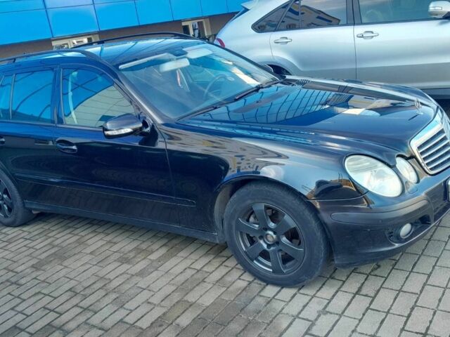 Чорний Мерседес 220, об'ємом двигуна 2.1 л та пробігом 310 тис. км за 7800 $, фото 6 на Automoto.ua