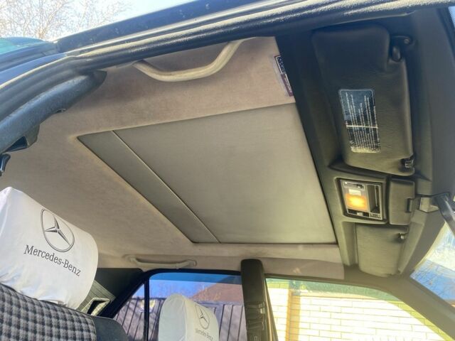 Чорний Мерседес 220, об'ємом двигуна 2.2 л та пробігом 394 тис. км за 6600 $, фото 2 на Automoto.ua