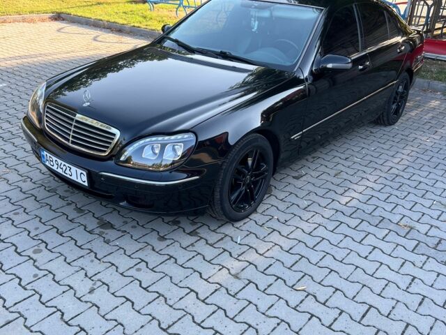 Черный Мерседес 220, объемом двигателя 3.2 л и пробегом 400 тыс. км за 5999 $, фото 6 на Automoto.ua