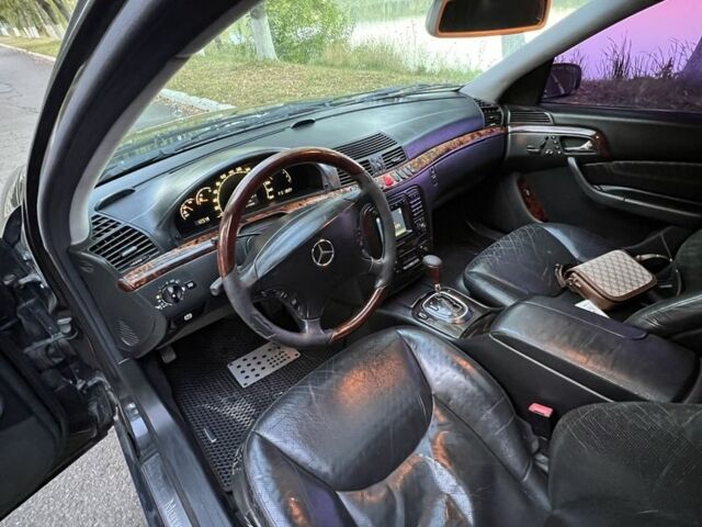 Чорний Мерседес 220, об'ємом двигуна 5 л та пробігом 400 тис. км за 5000 $, фото 2 на Automoto.ua