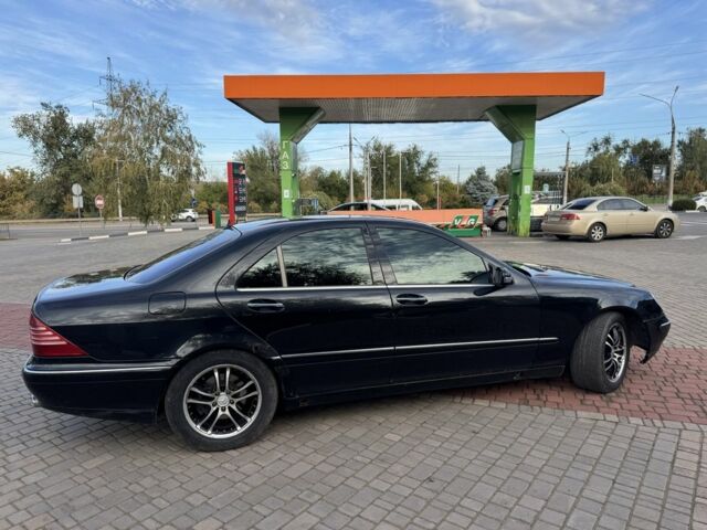 Чорний Мерседес 220, об'ємом двигуна 5 л та пробігом 200 тис. км за 3000 $, фото 6 на Automoto.ua