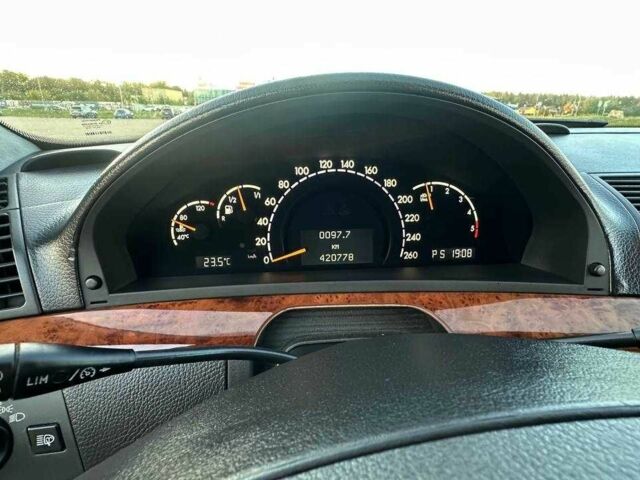 Черный Мерседес 220, объемом двигателя 4 л и пробегом 400 тыс. км за 7000 $, фото 8 на Automoto.ua