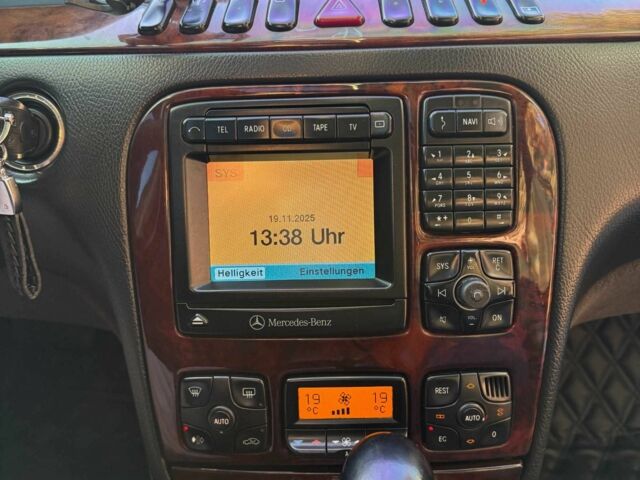 Черный Мерседес 220, объемом двигателя 3.2 л и пробегом 325 тыс. км за 7500 $, фото 21 на Automoto.ua