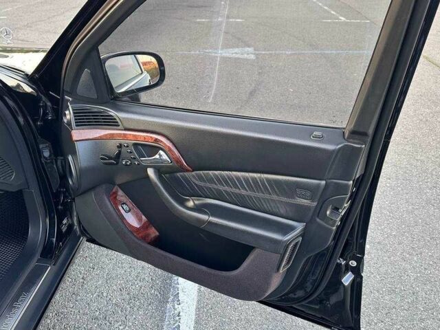 Черный Мерседес 220, объемом двигателя 4 л и пробегом 400 тыс. км за 7000 $, фото 12 на Automoto.ua