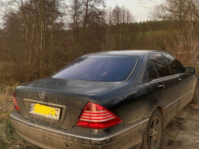 Черный Мерседес 220, объемом двигателя 4 л и пробегом 313 тыс. км за 4300 $, фото 10 на Automoto.ua