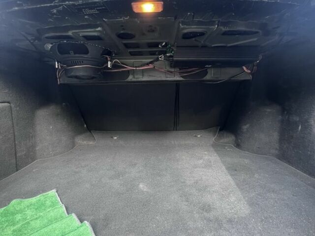 Черный Мерседес 220, объемом двигателя 2.1 л и пробегом 405 тыс. км за 5500 $, фото 17 на Automoto.ua