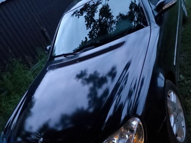 Черный Мерседес 220, объемом двигателя 5 л и пробегом 450 тыс. км за 5000 $, фото 4 на Automoto.ua