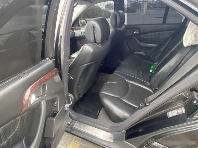 Чорний Мерседес 220, об'ємом двигуна 3.2 л та пробігом 400 тис. км за 3600 $, фото 10 на Automoto.ua