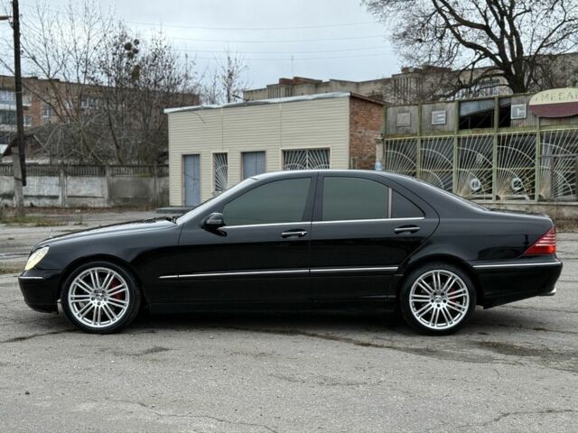 Чорний Мерседес 220, об'ємом двигуна 3.2 л та пробігом 500 тис. км за 7000 $, фото 5 на Automoto.ua