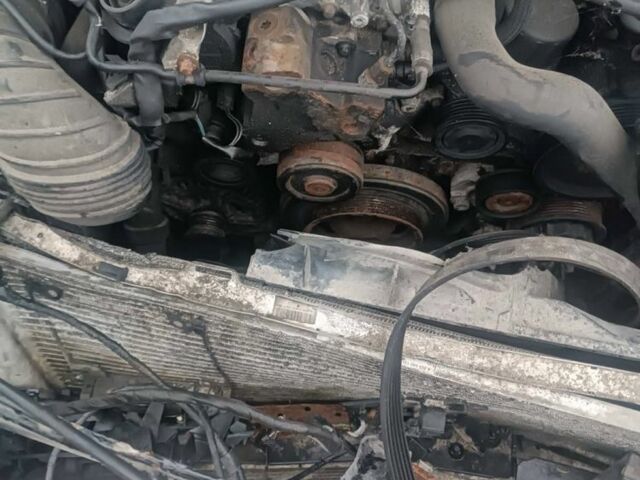 Черный Мерседес 220, объемом двигателя 2.1 л и пробегом 280 тыс. км за 1750 $, фото 11 на Automoto.ua