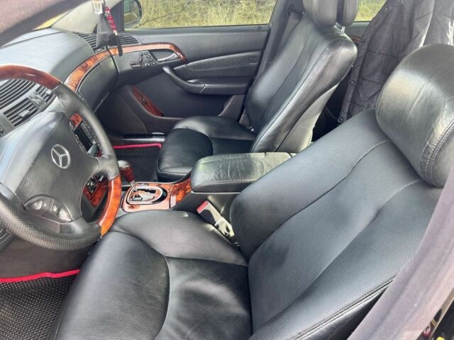 Чорний Мерседес 220, об'ємом двигуна 3.7 л та пробігом 340 тис. км за 4500 $, фото 13 на Automoto.ua