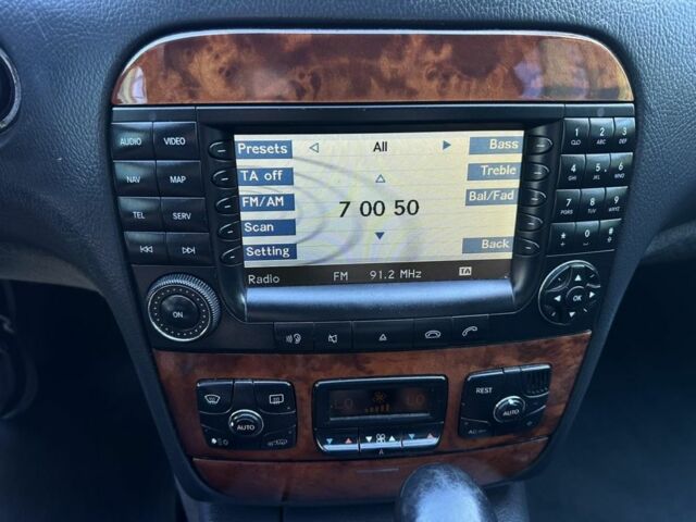 Черный Мерседес 220, объемом двигателя 3.2 л и пробегом 503 тыс. км за 8500 $, фото 7 на Automoto.ua