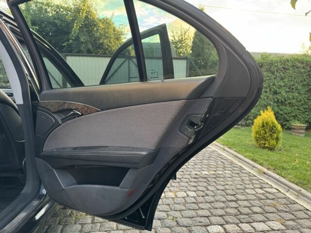 Чорний Мерседес 220, об'ємом двигуна 2.2 л та пробігом 280 тис. км за 7900 $, фото 13 на Automoto.ua