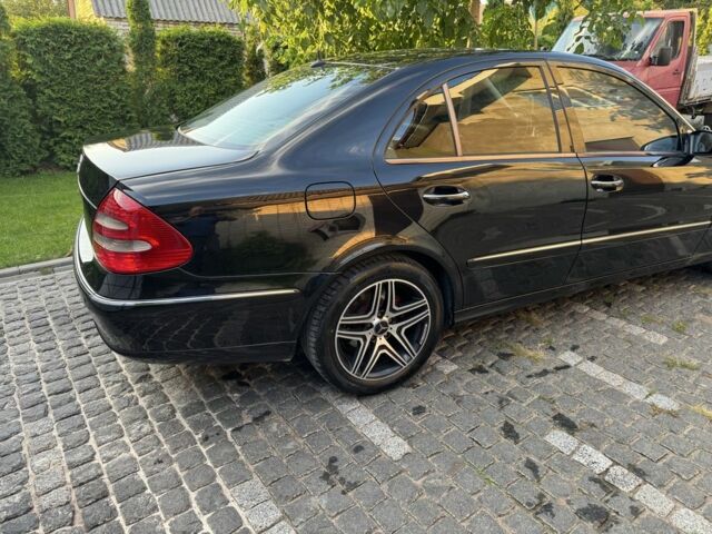 Чорний Мерседес 220, об'ємом двигуна 2.2 л та пробігом 280 тис. км за 7900 $, фото 5 на Automoto.ua