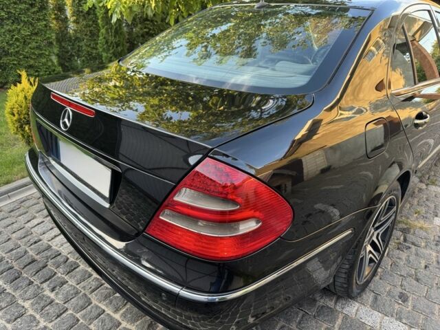 Чорний Мерседес 220, об'ємом двигуна 2.2 л та пробігом 280 тис. км за 7900 $, фото 3 на Automoto.ua