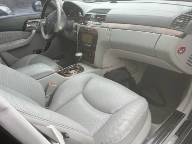 Черный Мерседес 220, объемом двигателя 0 л и пробегом 378 тыс. км за 6999 $, фото 7 на Automoto.ua