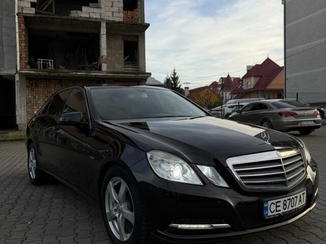 Черный Мерседес 220, объемом двигателя 2.1 л и пробегом 337 тыс. км за 11200 $, фото 3 на Automoto.ua