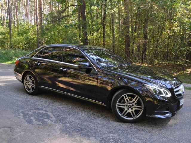 Черный Мерседес 220, объемом двигателя 2.1 л и пробегом 211 тыс. км за 19999 $, фото 20 на Automoto.ua