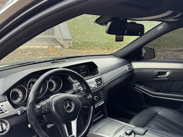 Мерседес 220 2015 в Черновцах на Automoto.ua Черный Мерседес 220, объемом двигателя 2.1 л и пробегом 267 тыс. км за 18500 $, фото 12 на Automoto.ua