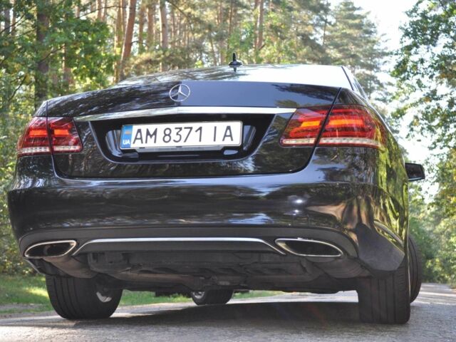 Черный Мерседес 220, объемом двигателя 2.1 л и пробегом 211 тыс. км за 19999 $, фото 22 на Automoto.ua