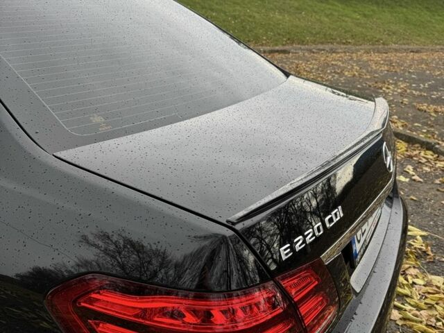 Мерседес 220 2015 в Черновцах на Automoto.ua Черный Мерседес 220, объемом двигателя 2.1 л и пробегом 267 тыс. км за 18500 $, фото 11 на Automoto.ua