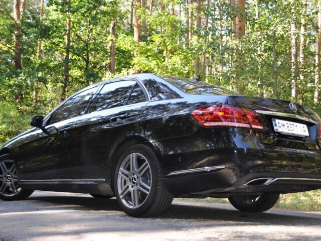 Черный Мерседес 220, объемом двигателя 2.1 л и пробегом 211 тыс. км за 19999 $, фото 23 на Automoto.ua