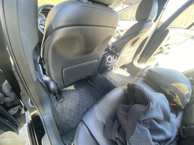 Черный Мерседес 220, объемом двигателя 2 л и пробегом 370 тыс. км за 22500 $, фото 14 на Automoto.ua