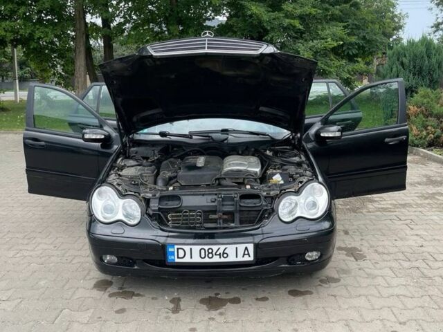 Черный Мерседес 220, объемом двигателя 2.2 л и пробегом 530 тыс. км за 4000 $, фото 5 на Automoto.ua