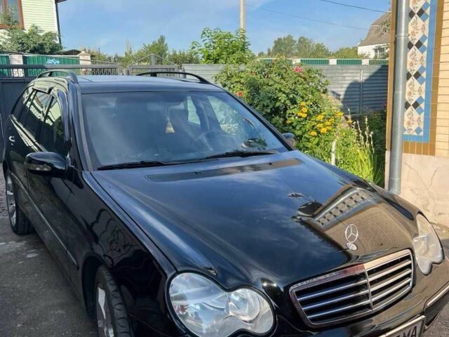 Черный Мерседес 220, объемом двигателя 2.1 л и пробегом 3 тыс. км за 3500 $, фото 2 на Automoto.ua