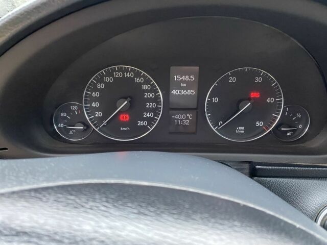 Черный Мерседес 220, объемом двигателя 2.2 л и пробегом 403 тыс. км за 2603 $, фото 3 на Automoto.ua