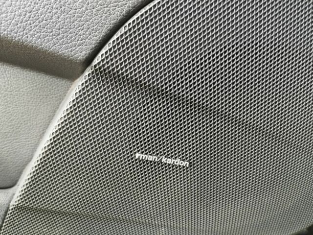 Черный Мерседес 220, объемом двигателя 2.1 л и пробегом 320 тыс. км за 5990 $, фото 12 на Automoto.ua