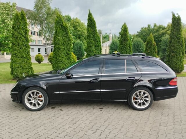 Черный Мерседес 220, объемом двигателя 2.1 л и пробегом 320 тыс. км за 5990 $, фото 17 на Automoto.ua