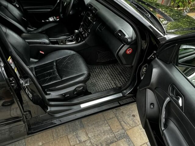 Черный Мерседес 220, объемом двигателя 2.1 л и пробегом 377 тыс. км за 5750 $, фото 8 на Automoto.ua