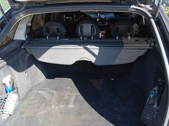 Черный Мерседес 220, объемом двигателя 2.1 л и пробегом 350 тыс. км за 6140 $, фото 3 на Automoto.ua