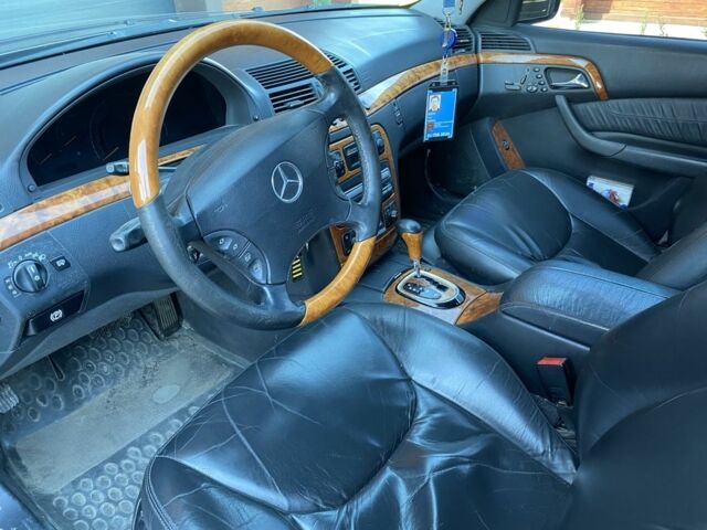 Фіолетовий Мерседес 220, об'ємом двигуна 4.9 л та пробігом 245 тис. км за 5967 $, фото 4 на Automoto.ua