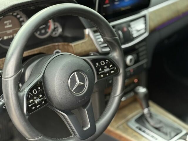 Коричневый Мерседес 220, объемом двигателя 0 л и пробегом 330 тыс. км за 14000 $, фото 7 на Automoto.ua