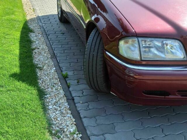 Красный Мерседес 220, объемом двигателя 2.2 л и пробегом 411 тыс. км за 4500 $, фото 10 на Automoto.ua