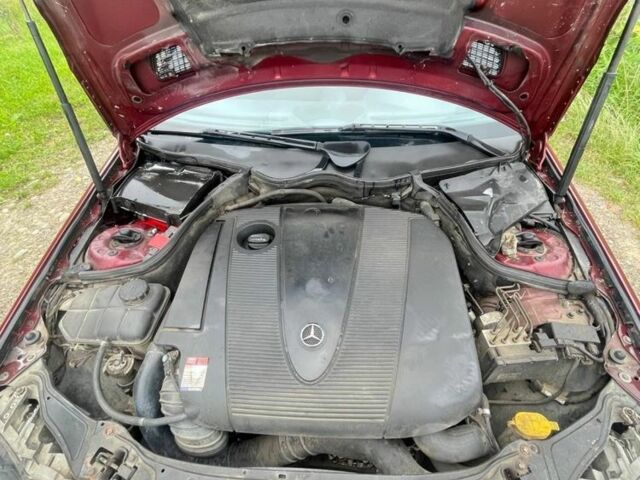 Червоний Мерседес 220, об'ємом двигуна 2.2 л та пробігом 3 тис. км за 3200 $, фото 12 на Automoto.ua